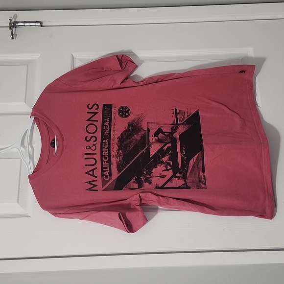 Maui & Sons California Dreamin graphic tshirt - Picture 1 of 8